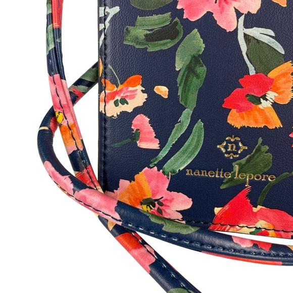 NWOT Nanette Lepore Floral Vegan Leather Crossbody Travel Passport Purse Pouch - Picture 3 of 14